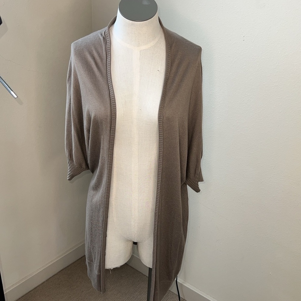 EUC Banana Republic Tab Short sleeve slub cardigan medium